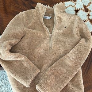 NWOT Vineyard Vines Women’s Medium Cozy Tan Sherpa Quarter-zip